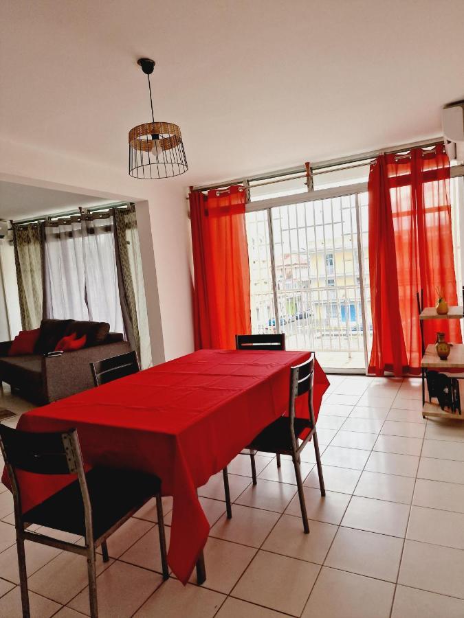 Ferienwohnung Front Cathedrale Pointe A Pitre Exterior foto